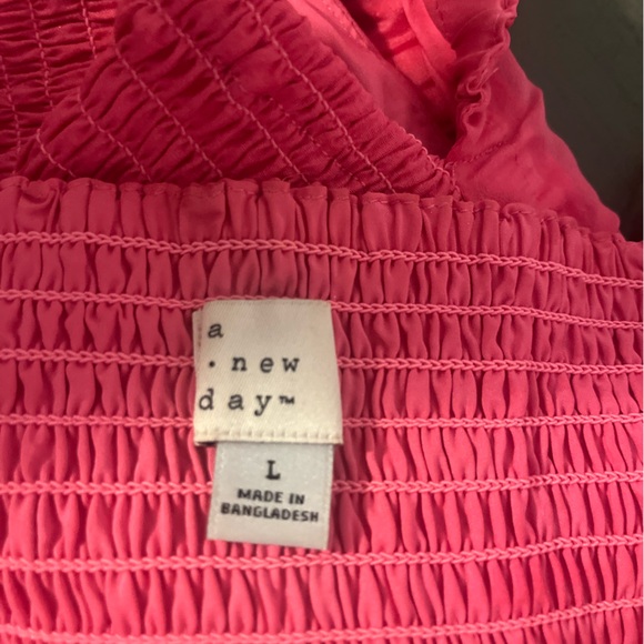 Women Puff Short Sleeve Cut Out Bubble Dress. - Picture 2 of 4